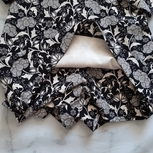 Zara Floral Romper - Picture 5 of 7